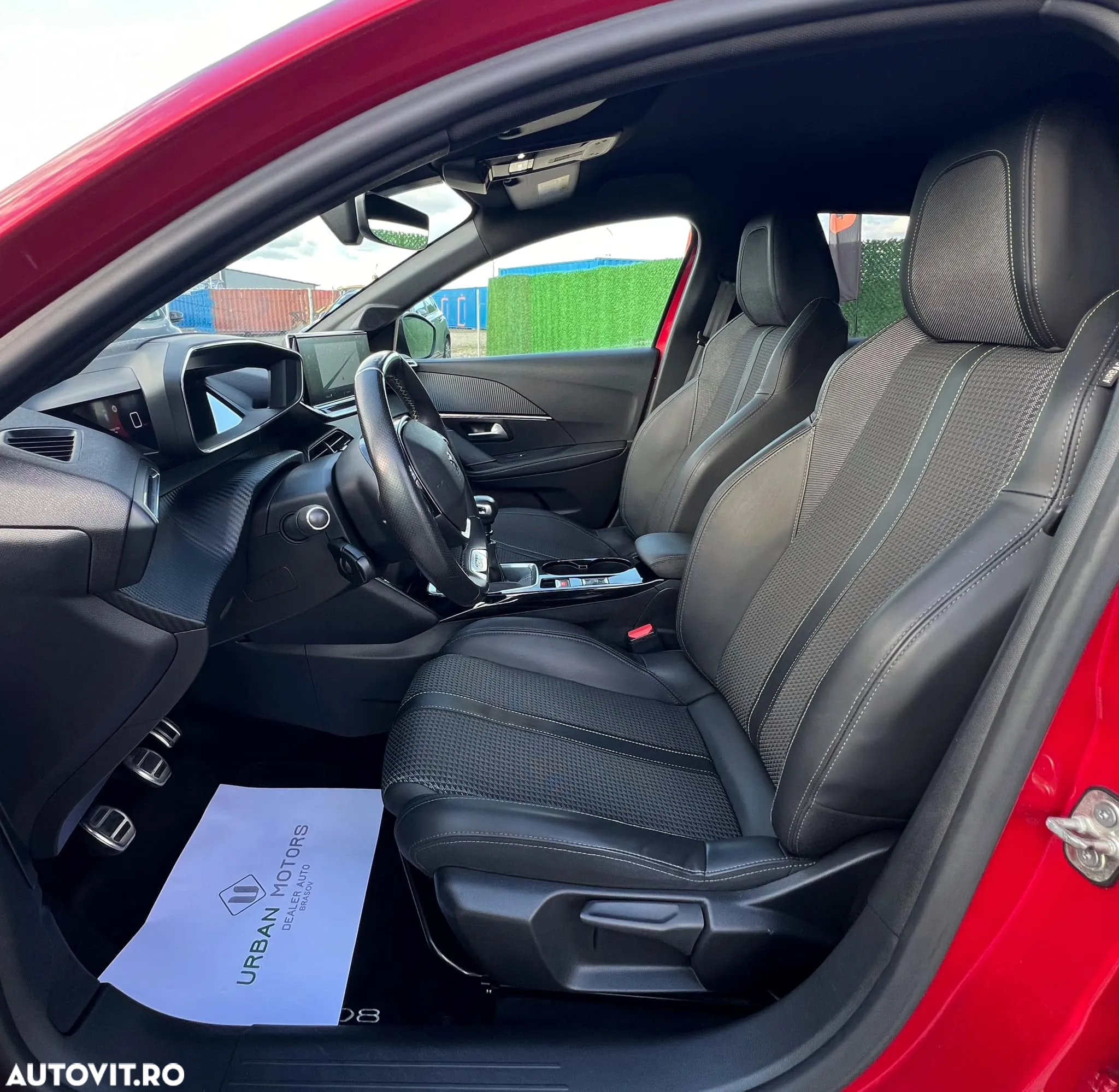 Peugeot 208 PureTech 100 GT Pack - 4