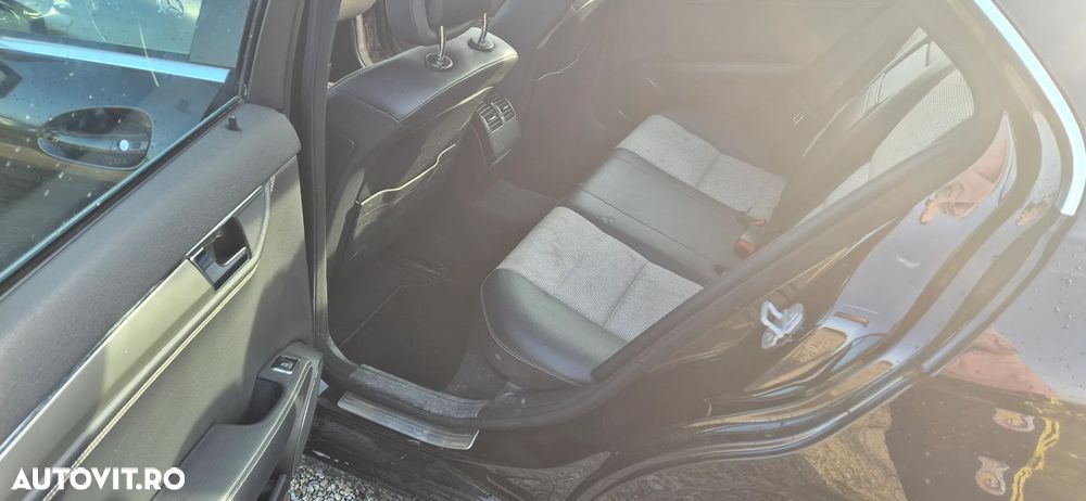 Mercedes-Benz C 200 CDI DPF Automatik BlueEFFICIENCY - 16