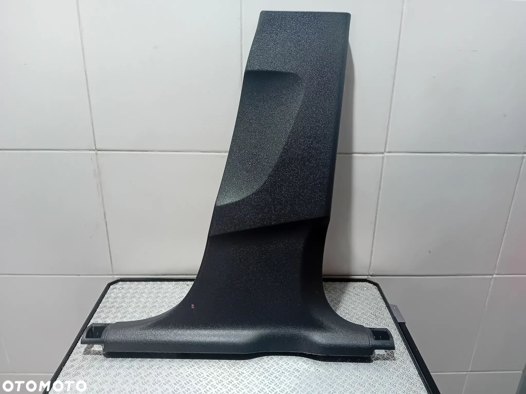 osłona słupka pasa prawa Audi Q3 2015 8U0867240 - 1