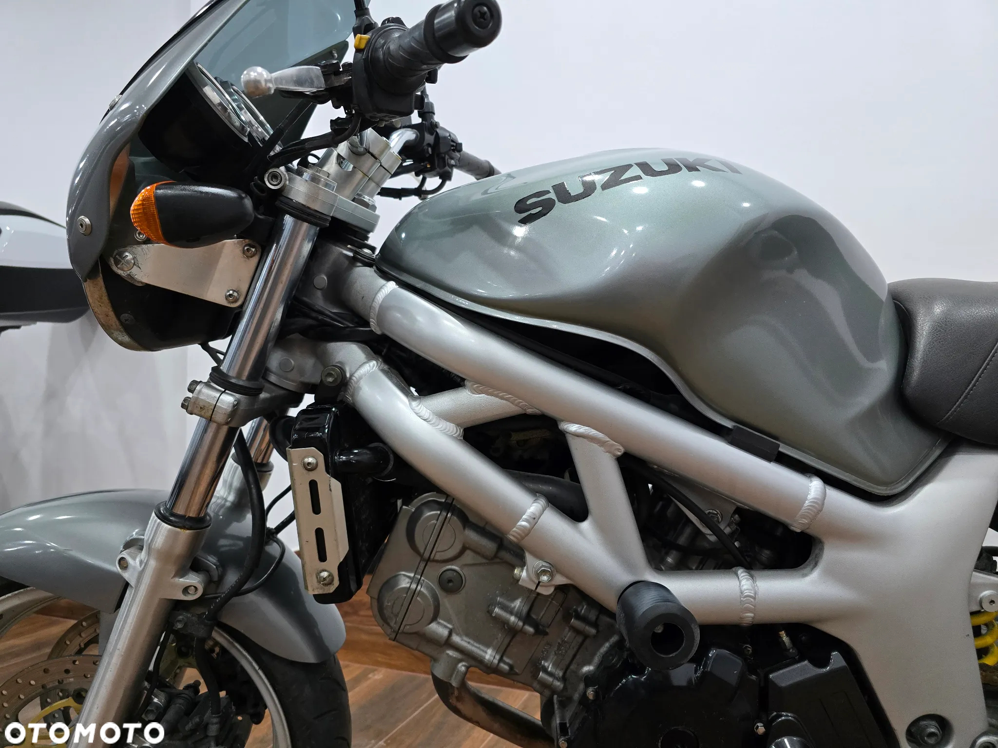 Suzuki SV - 18