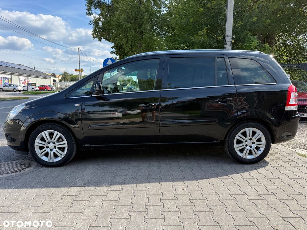 Opel Zafira 1.8 Cosmo - 9