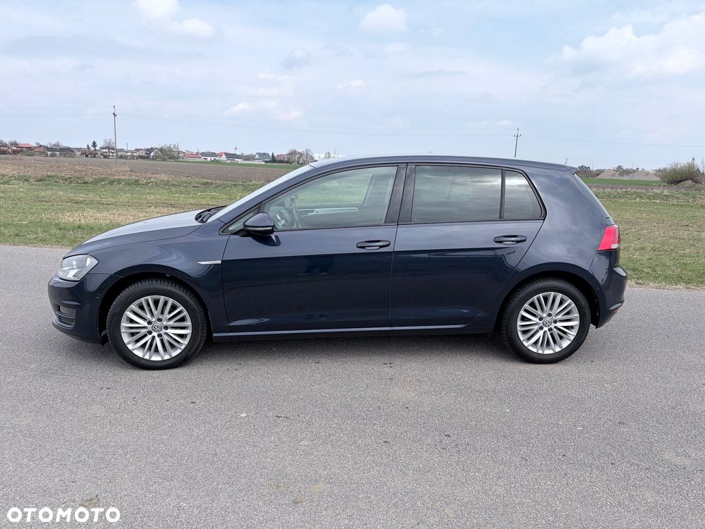 Volkswagen Golf - 2