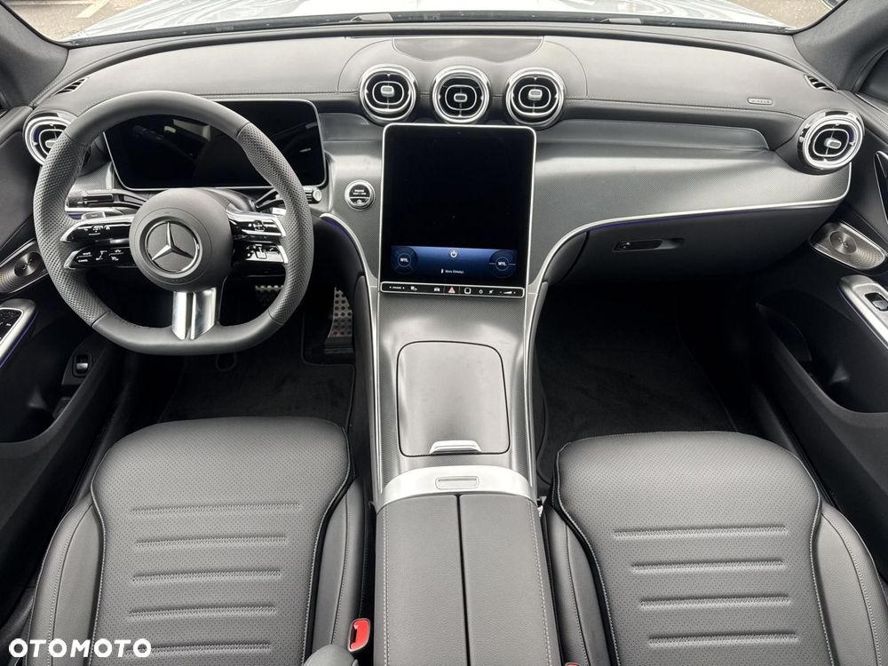 Mercedes-Benz GLC - 16