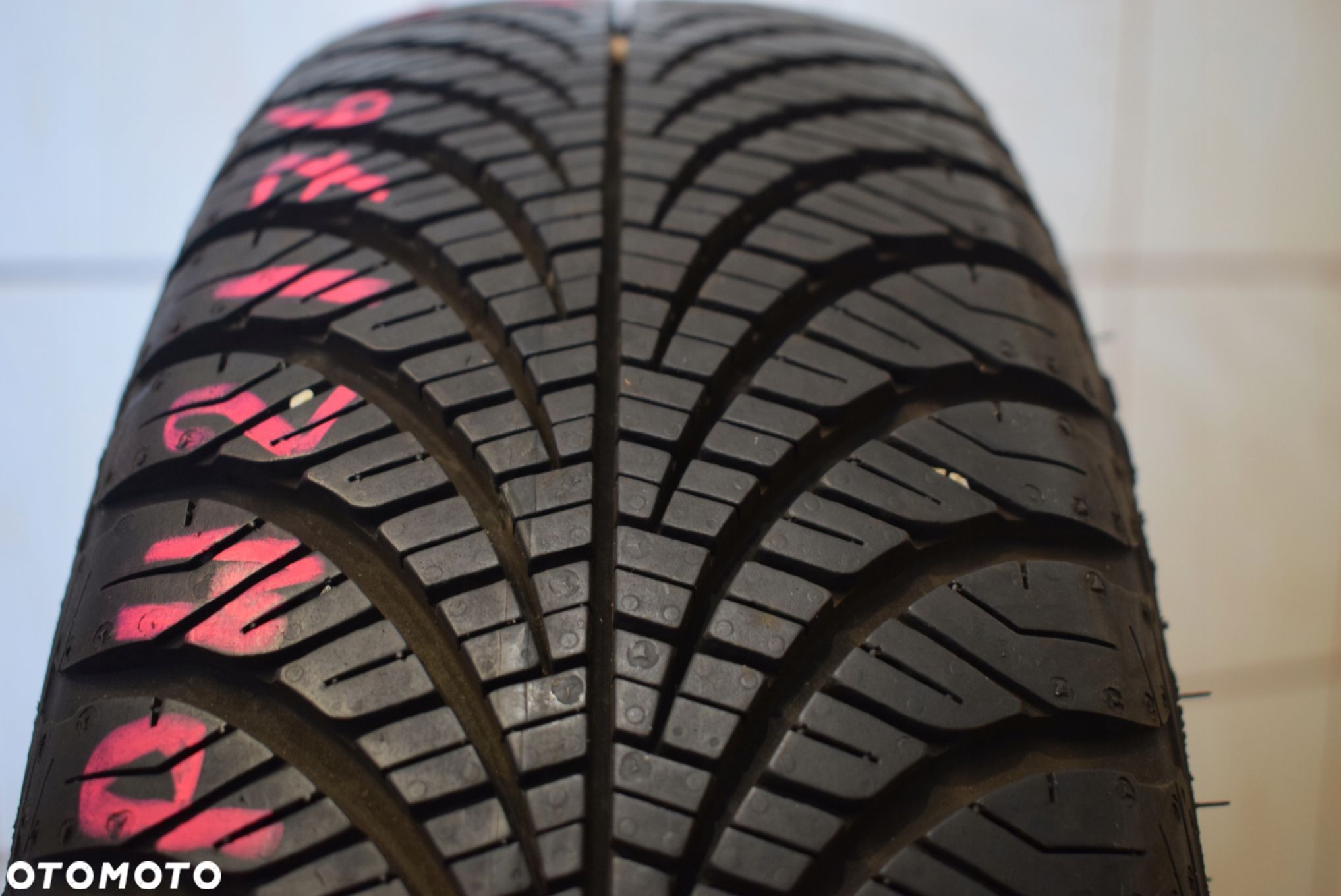 R14 165/70 Goodyear Vector 4 Seasons GEN-2 Wysyłka gratis! - 1