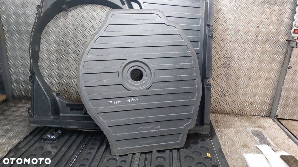 WKŁAD BAGAŻNIKA AUDI A4 B6 KOMBI AVANT - 2