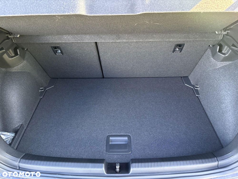 Volkswagen Polo - 17