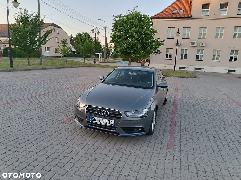 Audi A4 Limousine 1.8 TFSI Ambiente - 2