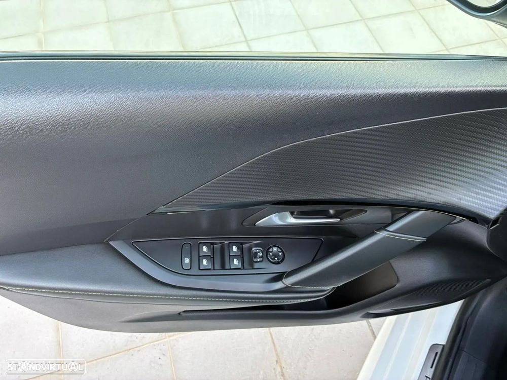 Peugeot e-208 - 26