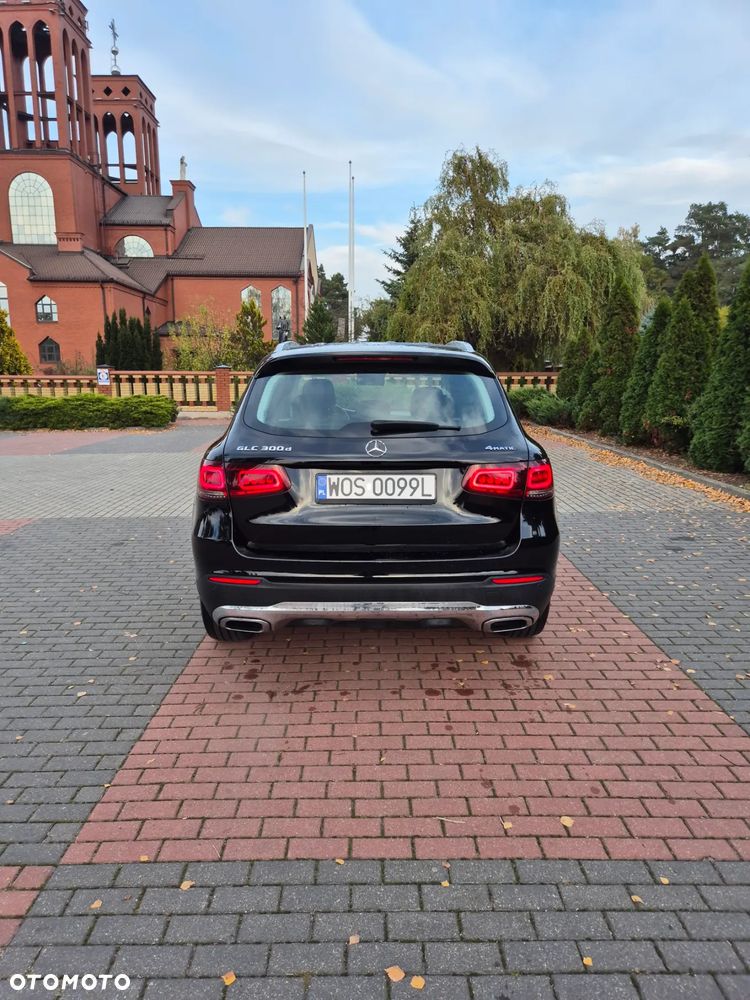 Mercedes-Benz GLC 300 d 4-Matic - 5