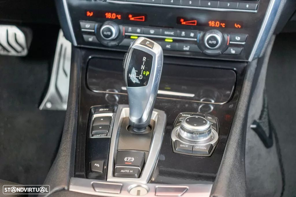 BMW 520 Gran Turismo d - 14