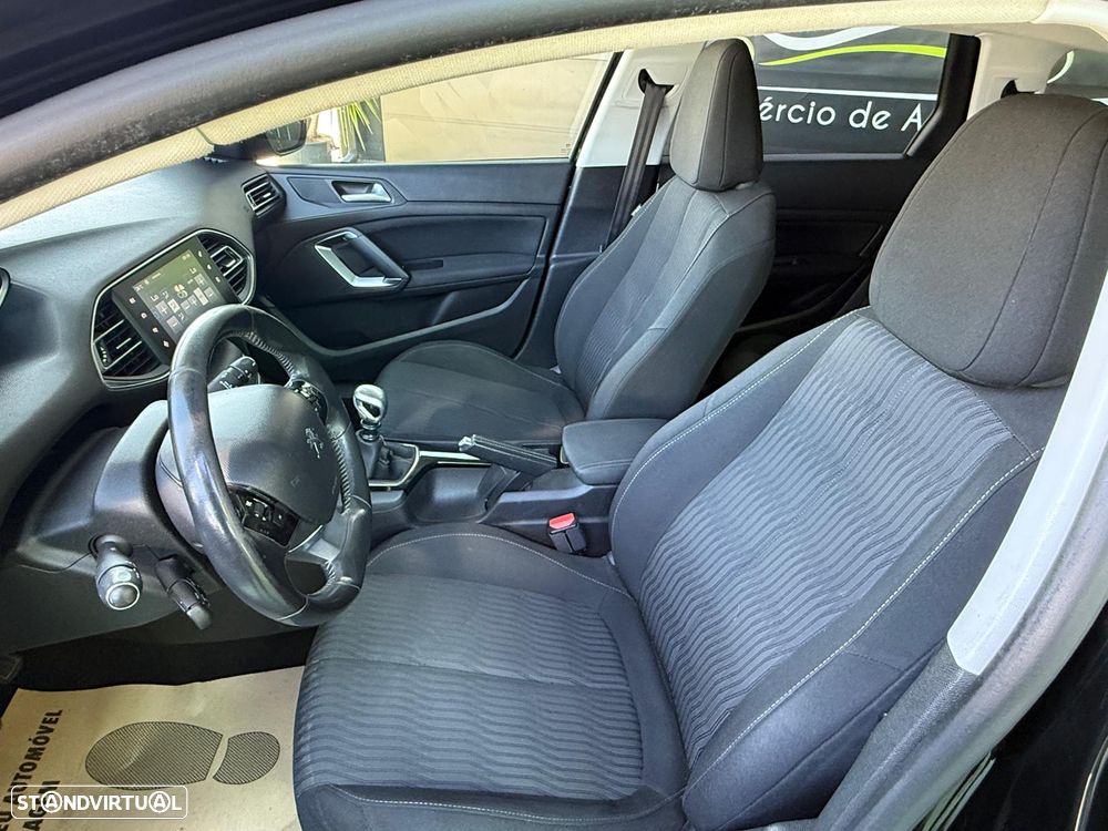Peugeot 308 SW BlueHDi 120 Stop & Start Nível 2 Business-Line - 29