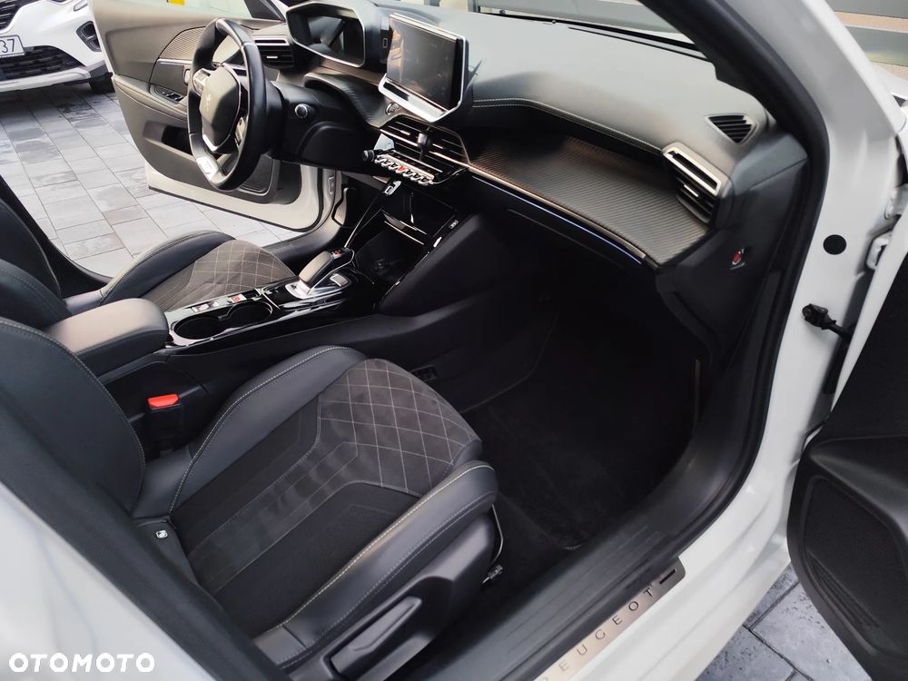 Peugeot 208 GT - 8