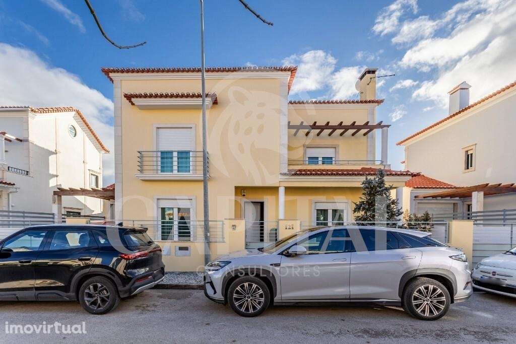 T4 Duplex com Sótão e Piscina na Atalaia - Grande imagem: 3/54