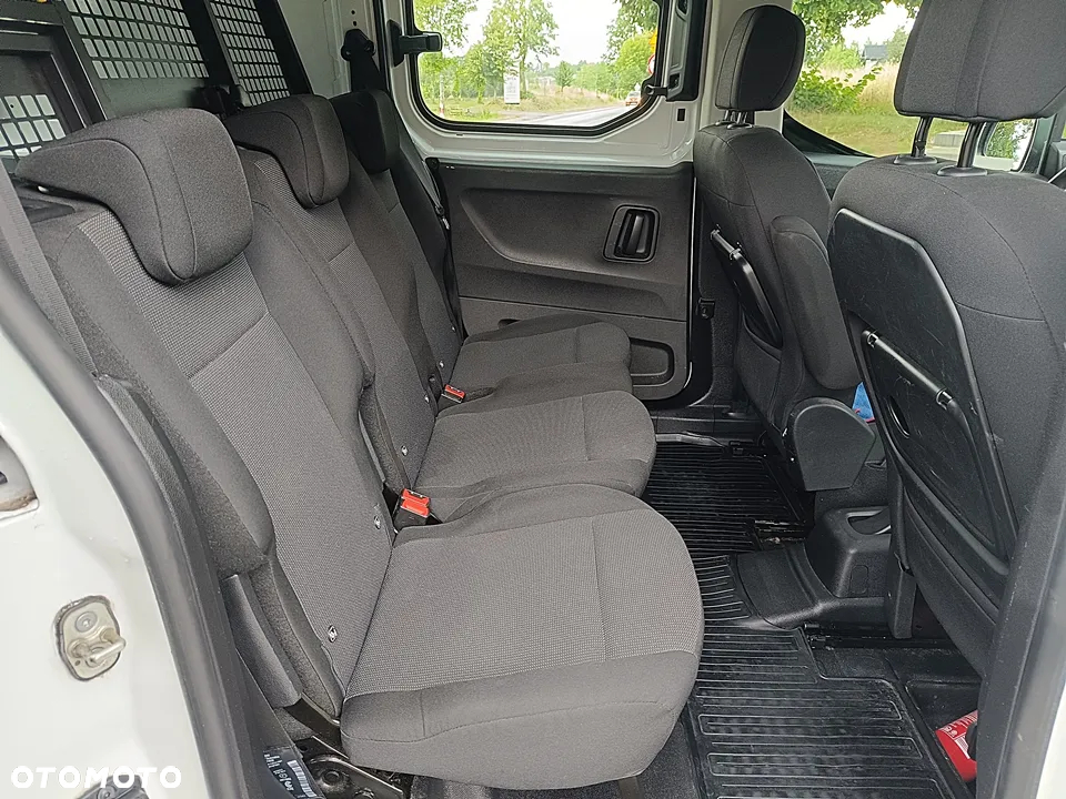 Toyota Proace City 1.5 D-4D Long 2,3t Active (bryg.) - 8