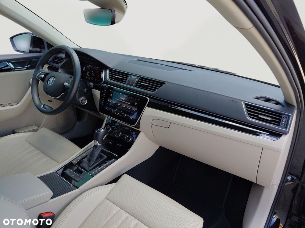 Skoda Superb 2.0 TSI 4x4 L&K DSG - 19