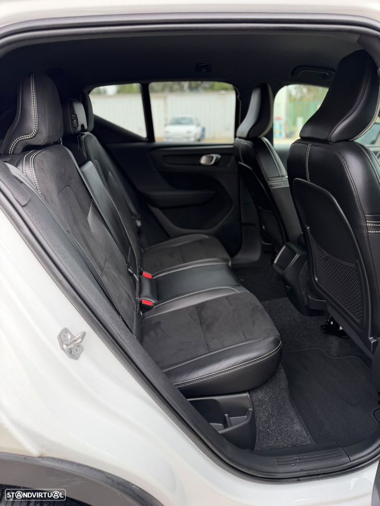 Volvo XC 40 2.0 D3 R-Design - 11