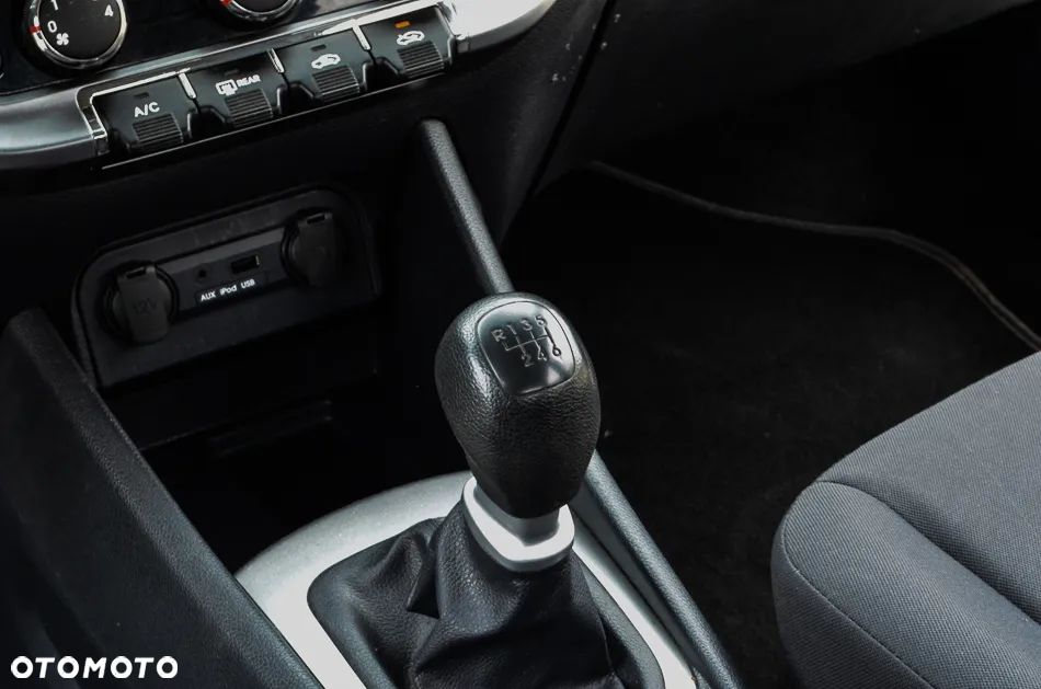 Kia Rio 1.4 Spirit - 36