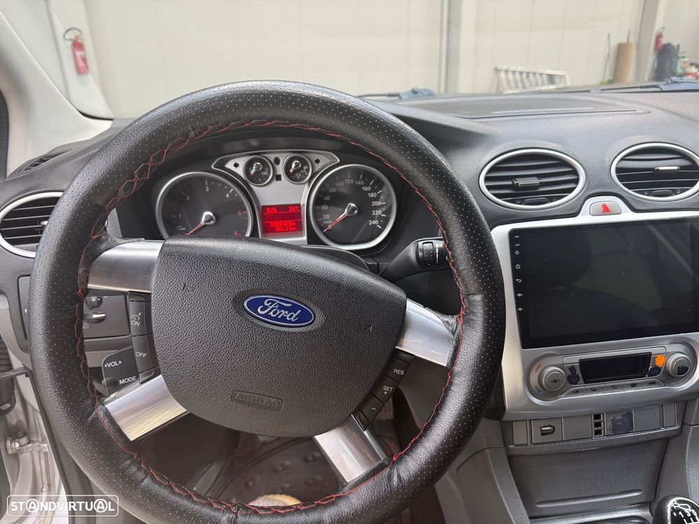 Ford Focus 1.6 TDCi Titanium - 12