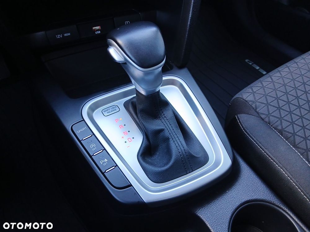 Kia XCeed 1.5 T-GDI M DCT - 25
