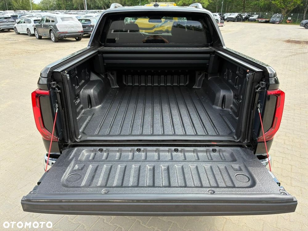 Volkswagen Amarok - 33