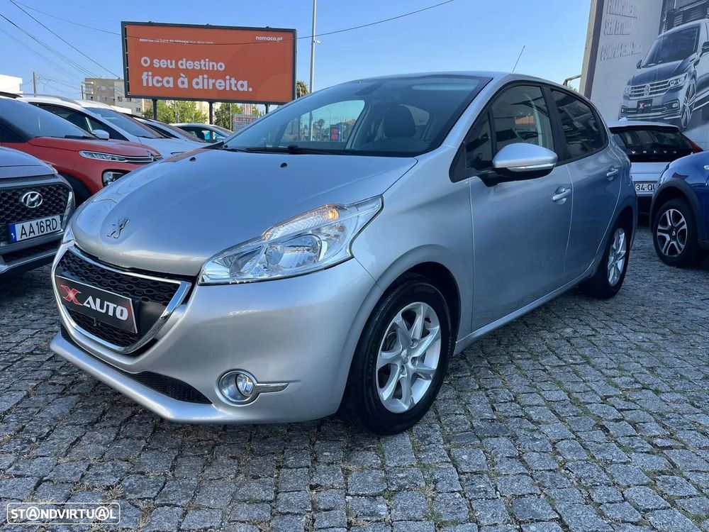 Peugeot 208 - 3