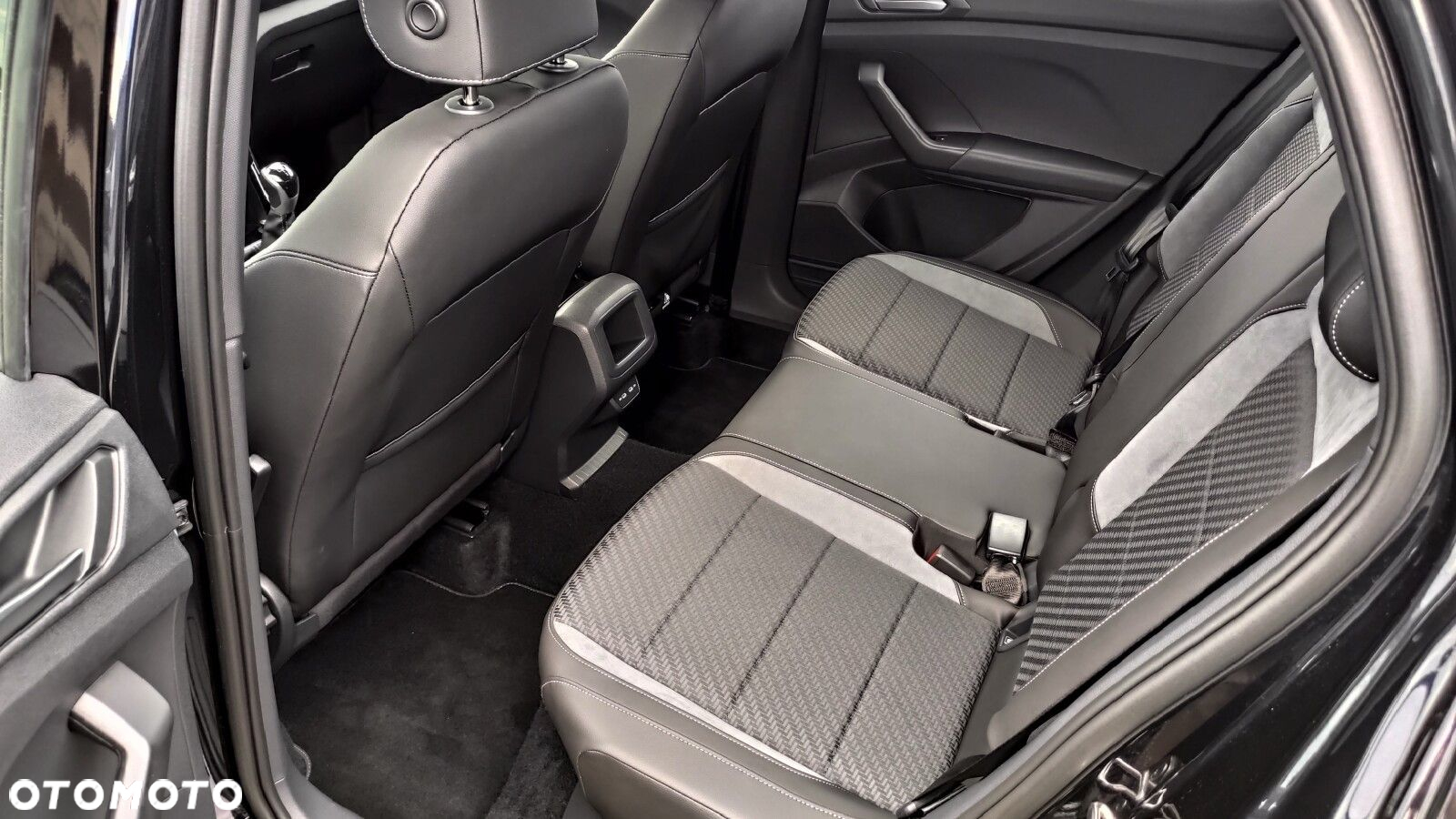 Volkswagen T-Cross - 10