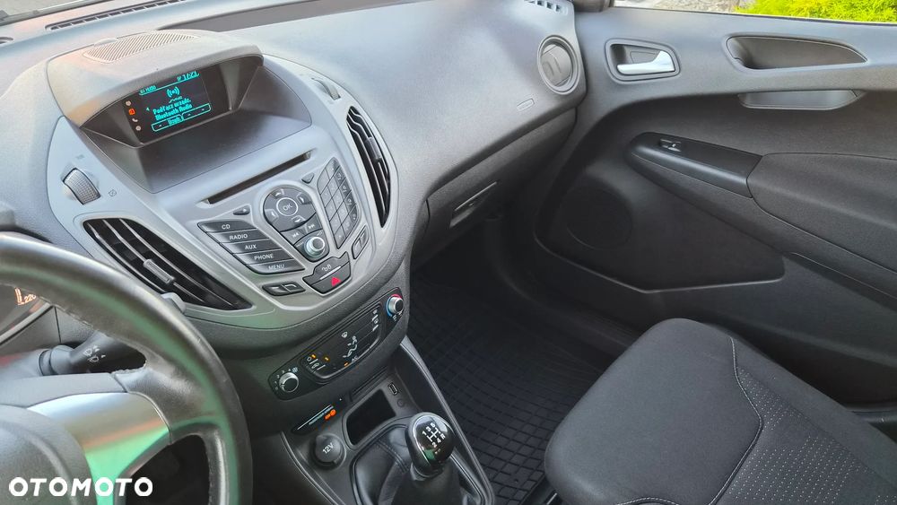 Ford Transit Courier - 14