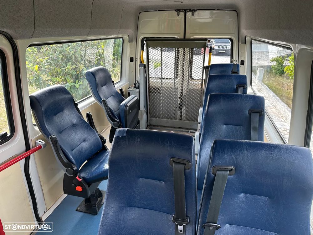 VW LT 35 2.5 TDI 9L/CADEIRA DE RODAS COM PLATAFORMA ELEVATORIA - 22
