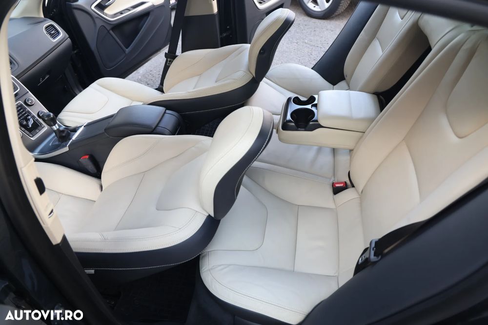 Volvo S60 D5 - 10