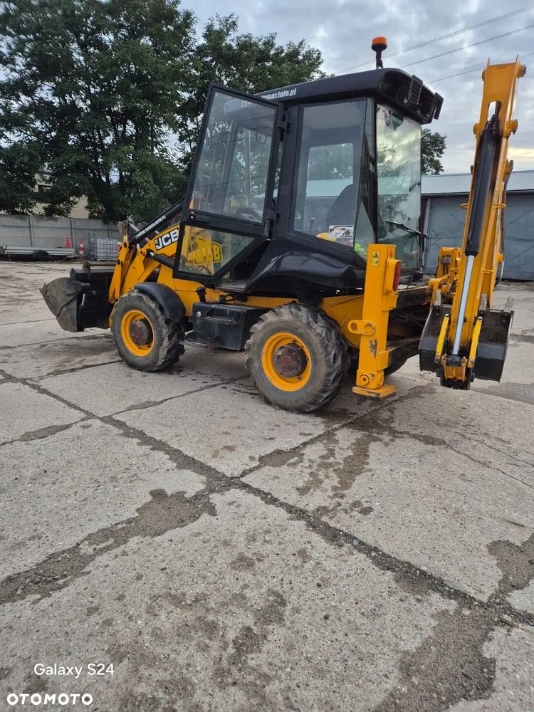 JCB 2CX - 4