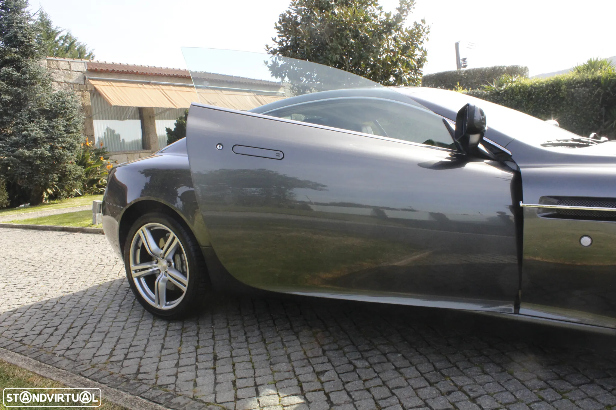 Aston Martin DB9 Coupe Touchtronic - 20