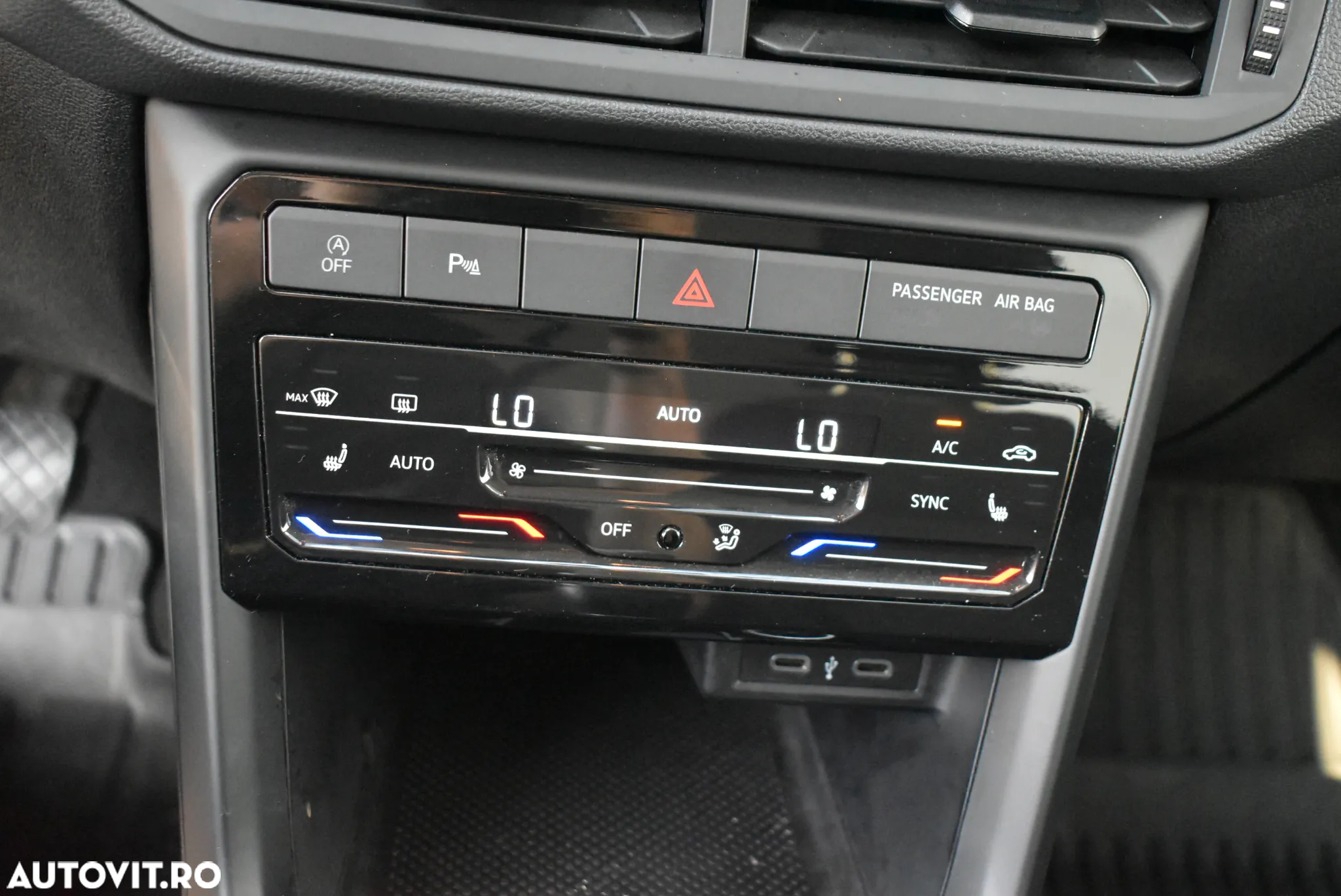 Volkswagen T-Cross 1.0 TSI Style - 12