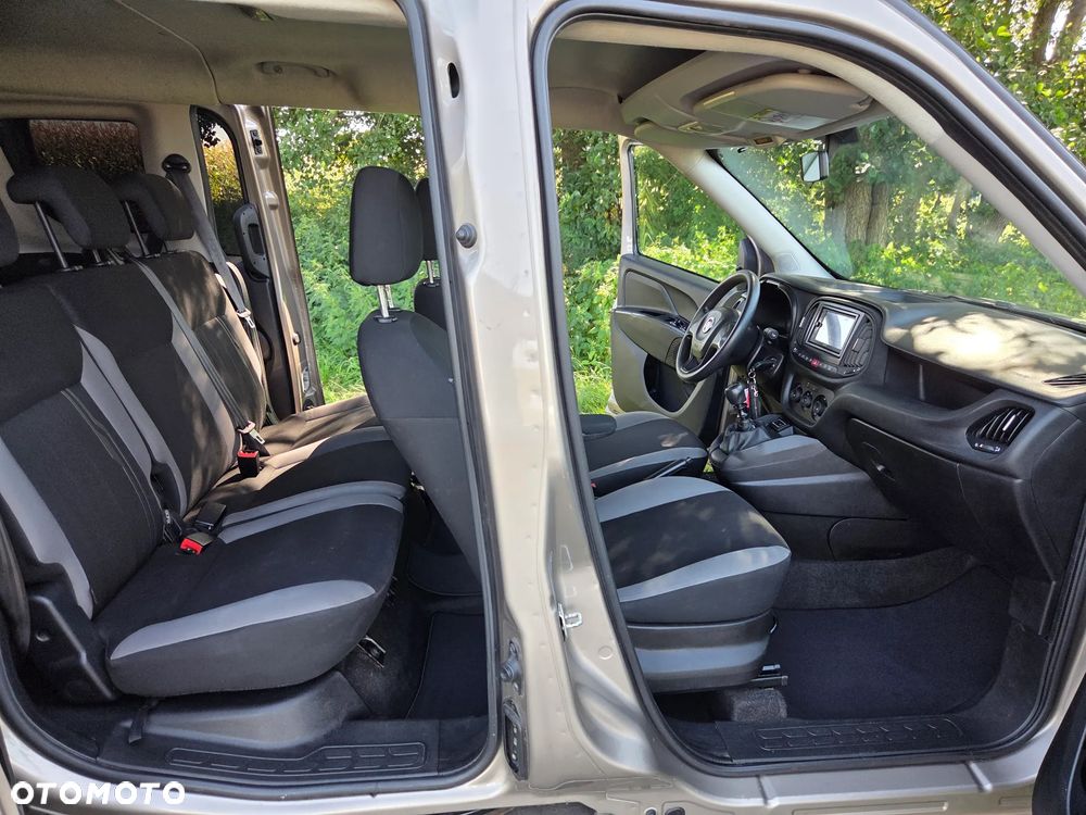 Fiat Doblo 1.4 16V Active - 28