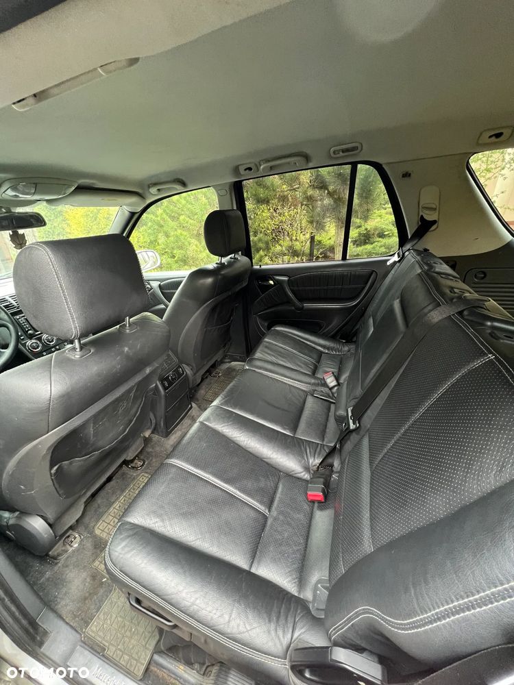 Mercedes-Benz ML - 6