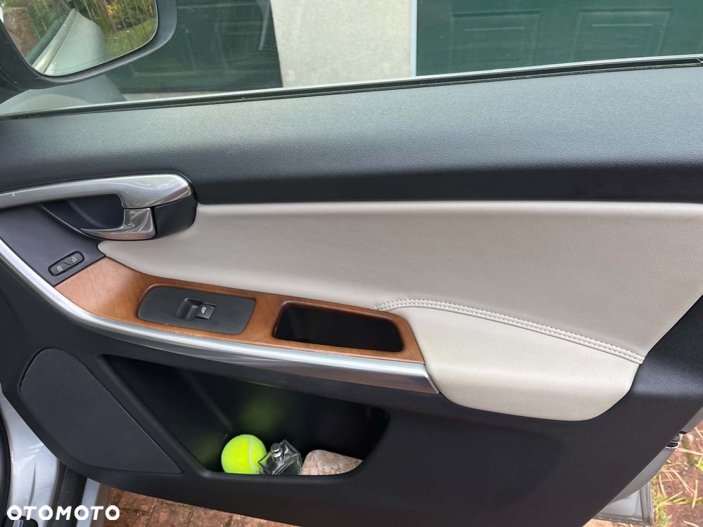 Volvo XC 60 2016