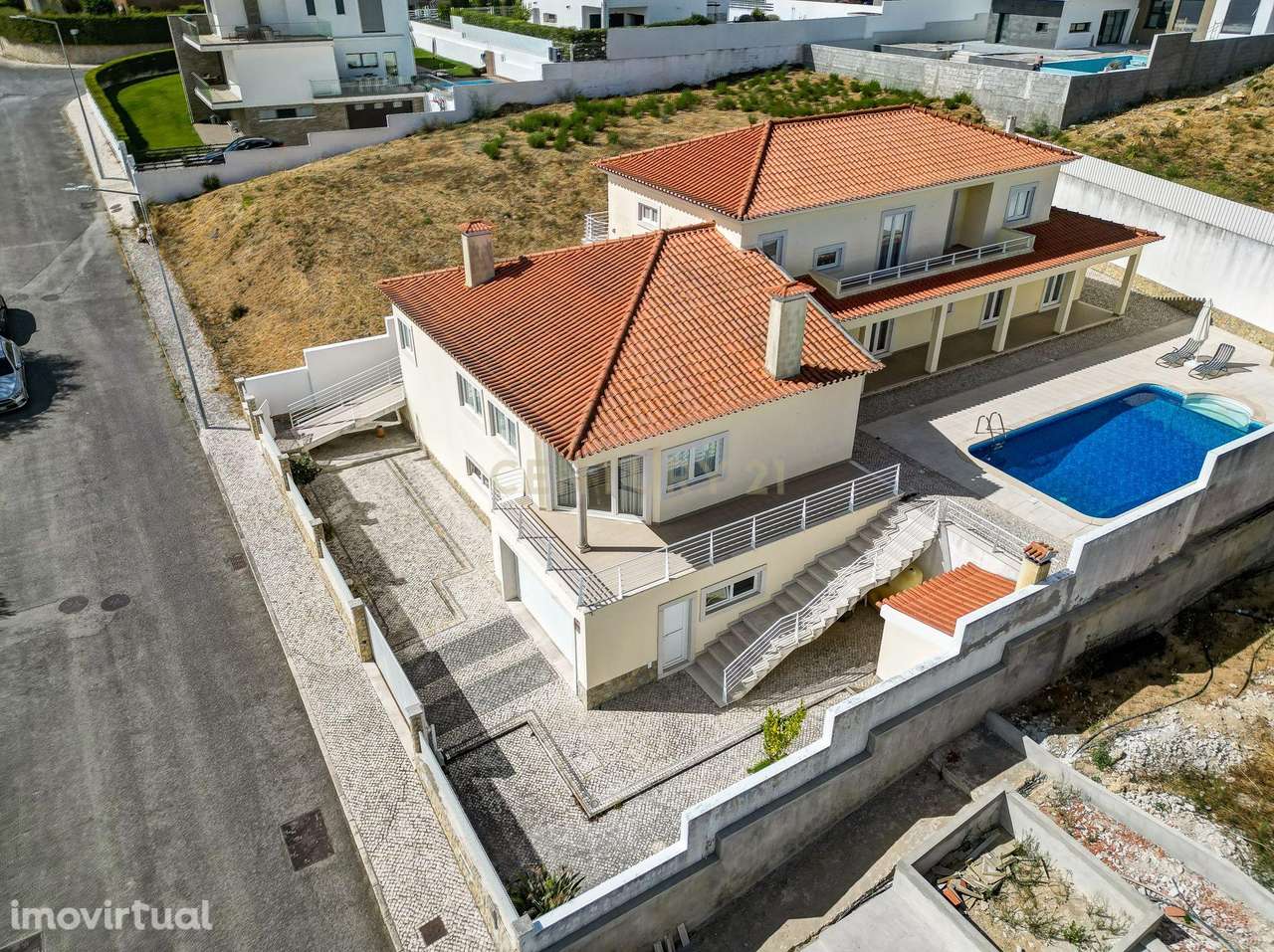 Moradia T6 com piscina e vista deslumbrante sobre o Rio Tejo, localiza - Grande imagem: 4/17