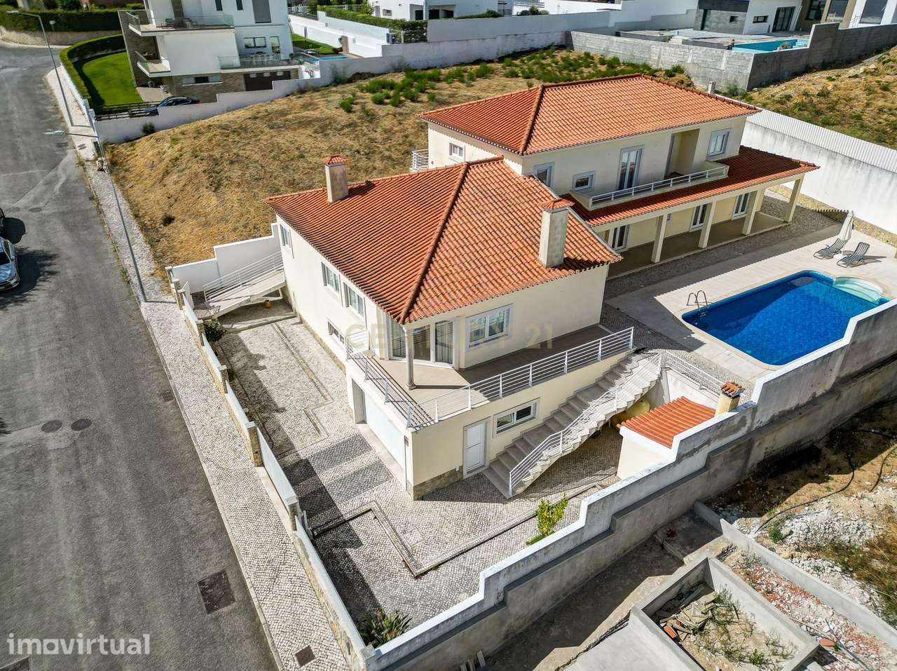 Moradia T6 com piscina e vista deslumbrante sobre o Rio Tejo, localiza - Grande imagem: 4/17