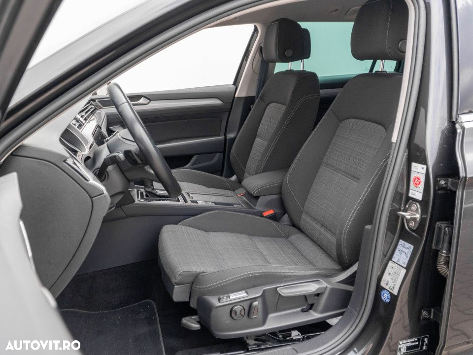 Volkswagen Passat - 14