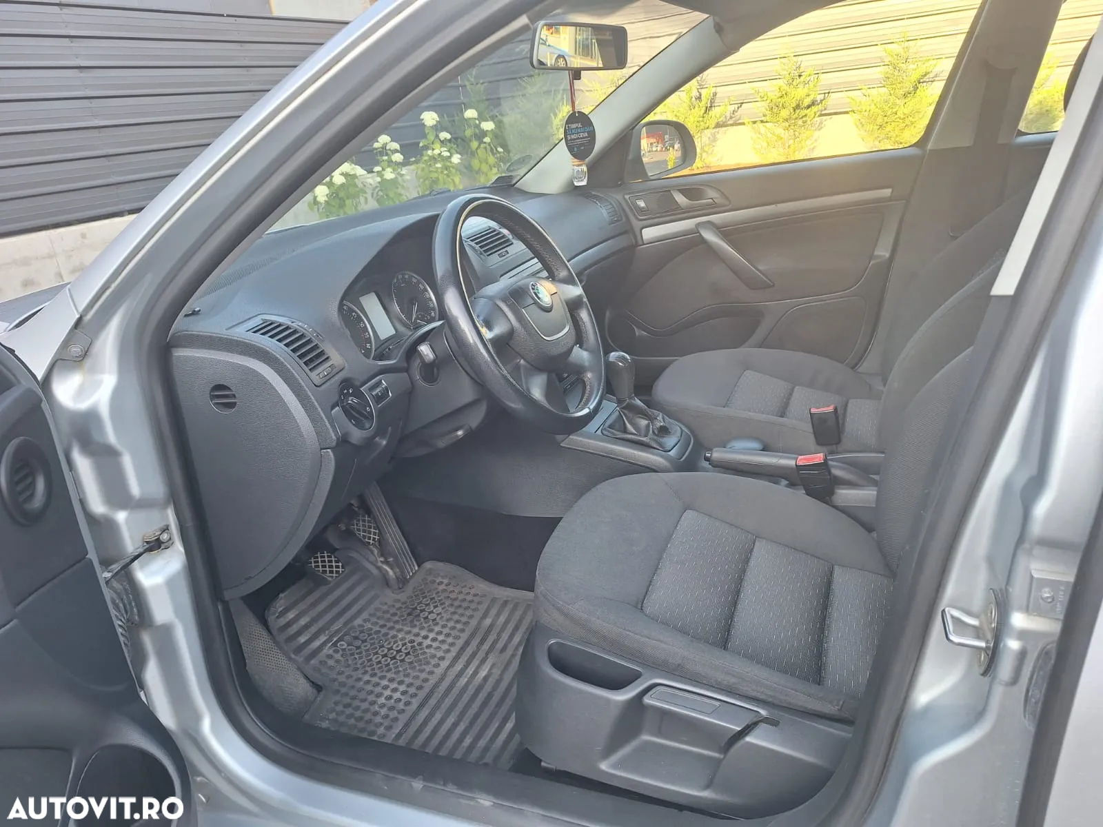 Skoda Octavia 1.6 TDI ACTIVE - 5