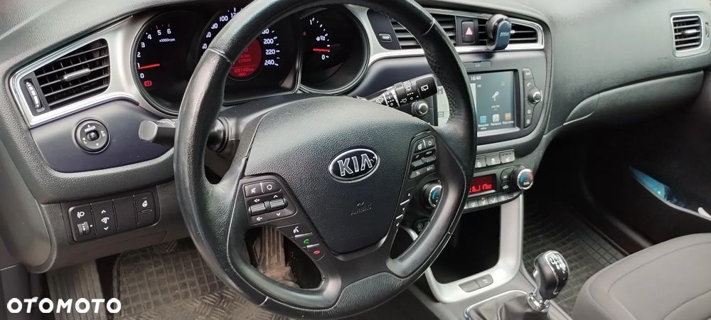 Kia Ceed 1.6 CRDi L - 12