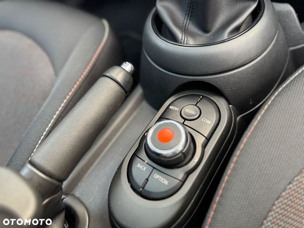 MINI Cooper Classic Trim - 16