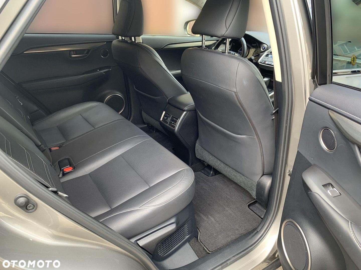 Lexus NX - 11