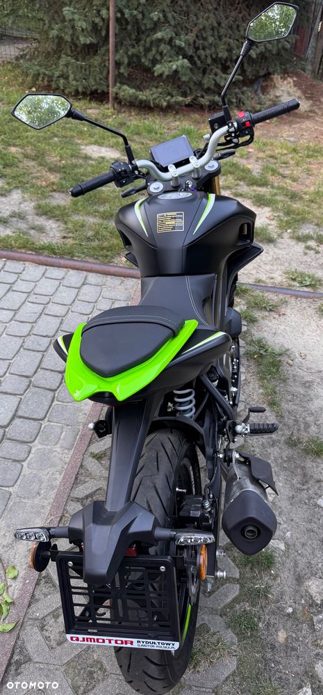 QJMOTOR SRK 125S - 4