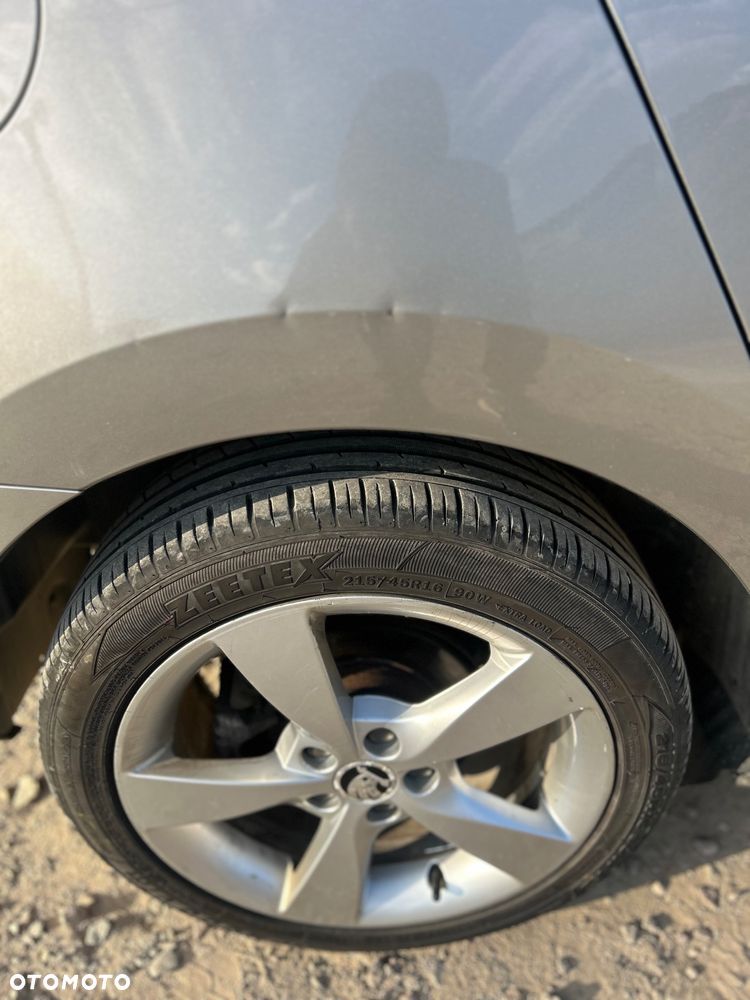 Skoda RAPID 1.6 TDI DPF Edition DSG - 7