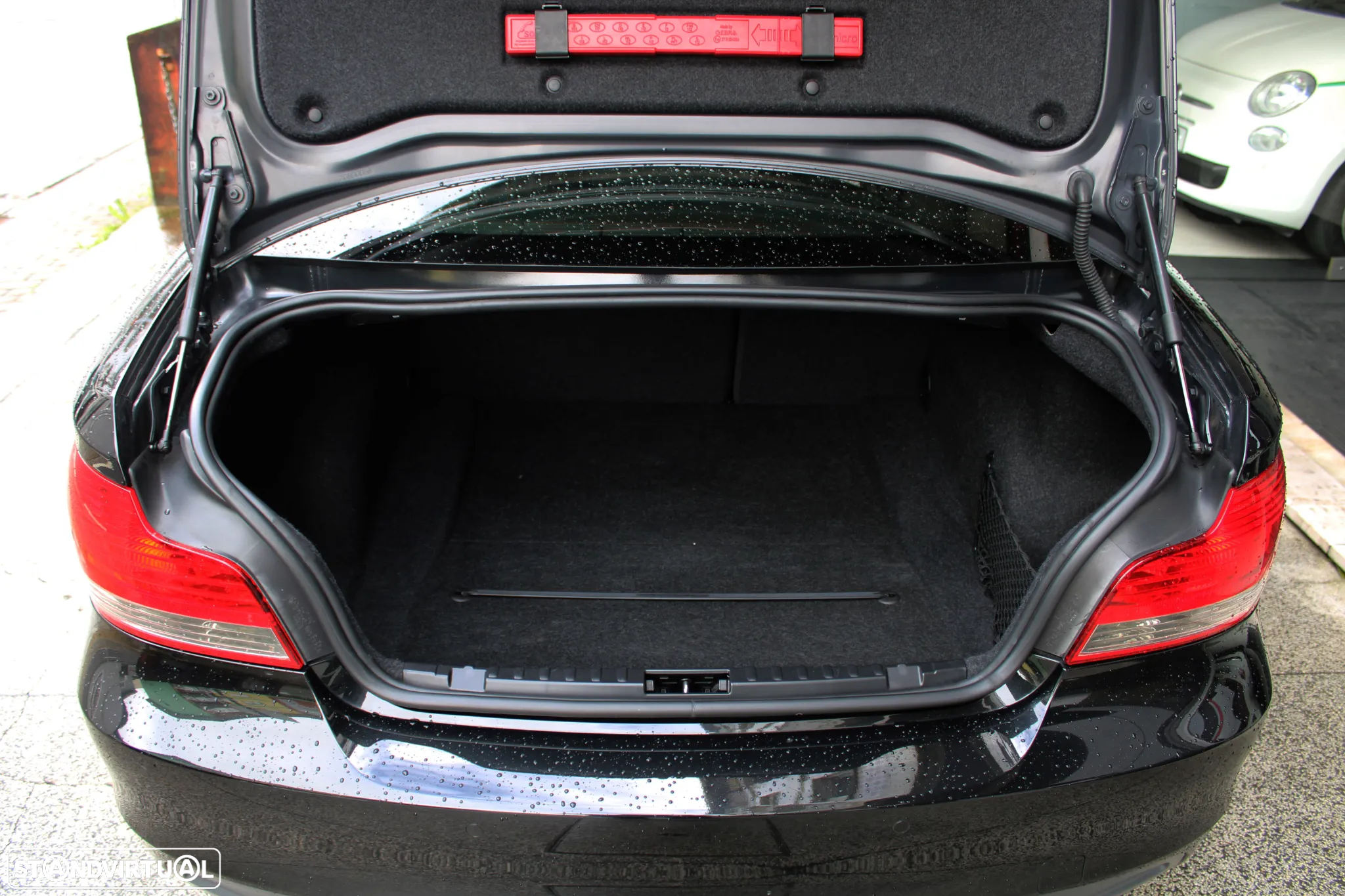 BMW 120 d Coupe Limited Edition Lifestyle c/ M Sport Pack - 43