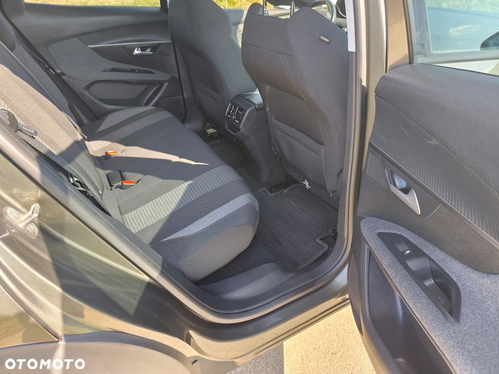 Peugeot 3008 1.6 BlueHDi Active S&S - 15