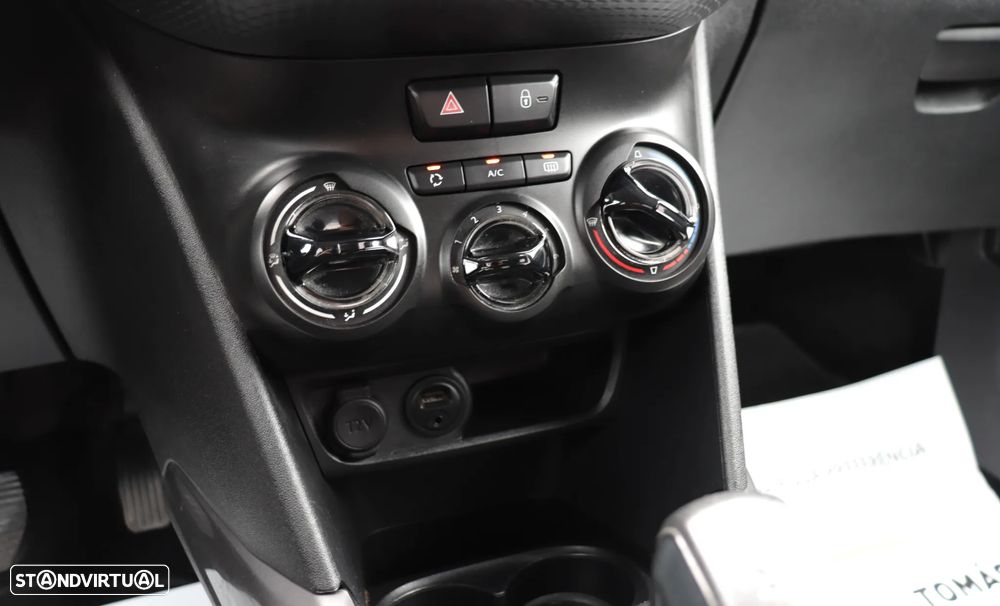 Peugeot 2008 1.2 PureTech Style - 22