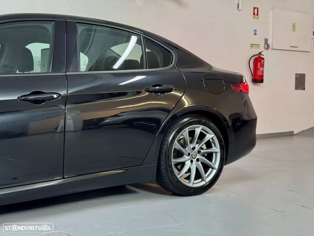 Alfa Romeo Giulia 2.2 D Super - 16
