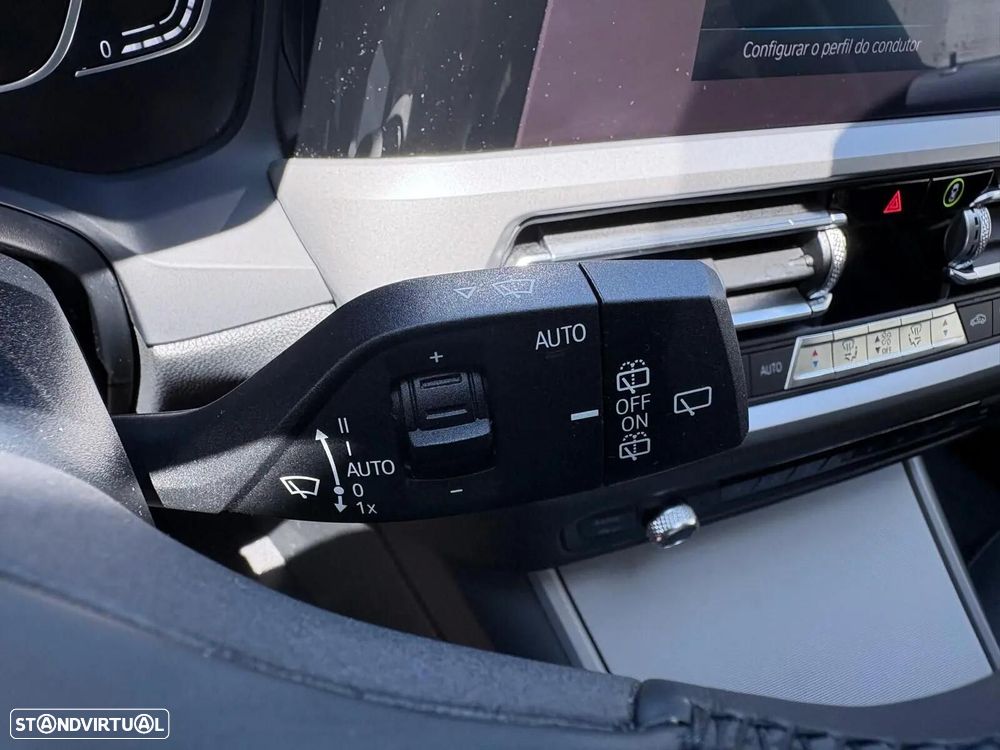 BMW 330 e Corporate Edition Auto - 41