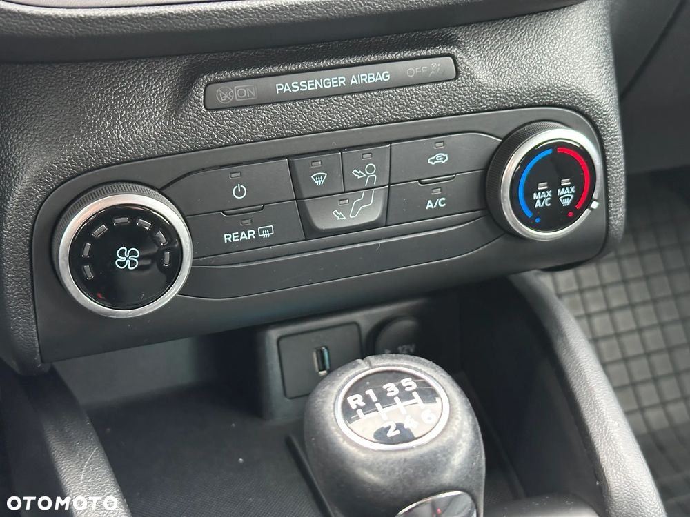 Ford Focus 1.5 EcoBlue SCR Trend - 21